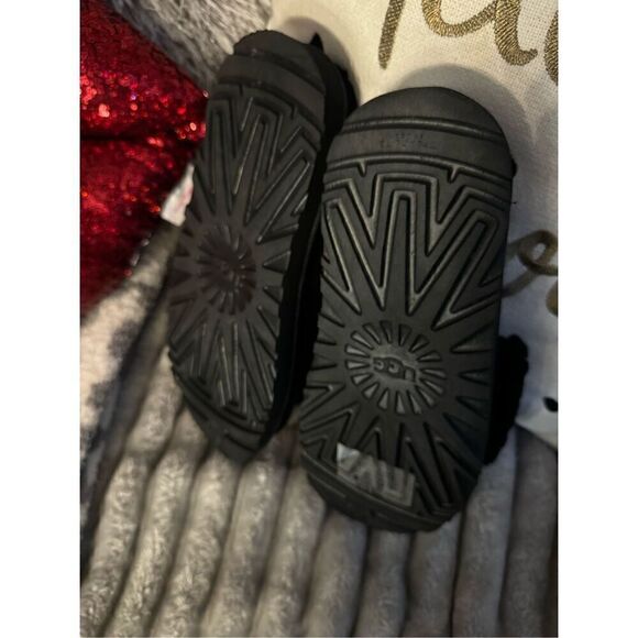Women’s UGG layton fur slides/ Slippers Sz 10 - Picture 7 of 9